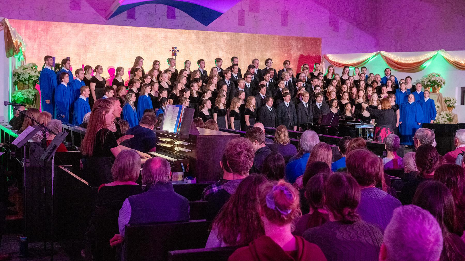 students singing at the Christmas at Mary Concert
